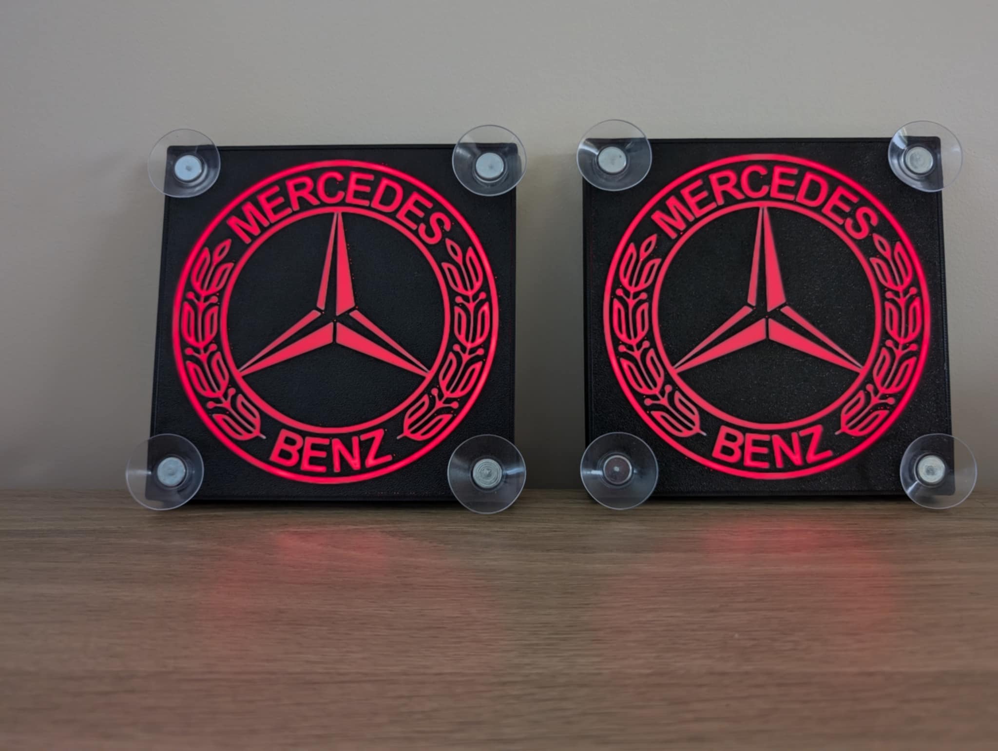 Lampe  LED MERCEDES pour pare brise poids lourds