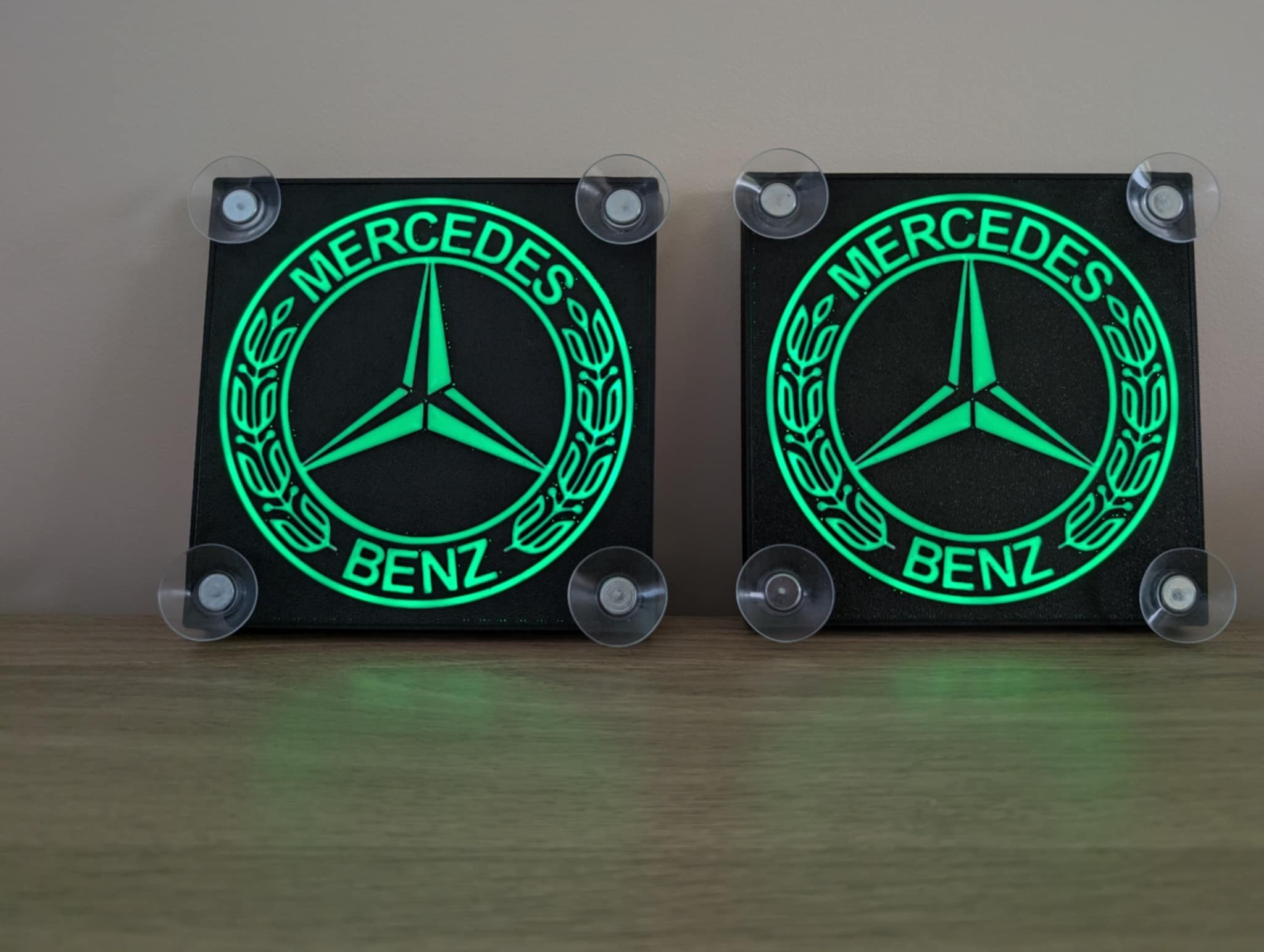 Lampe  LED MERCEDES pour pare brise poids lourds