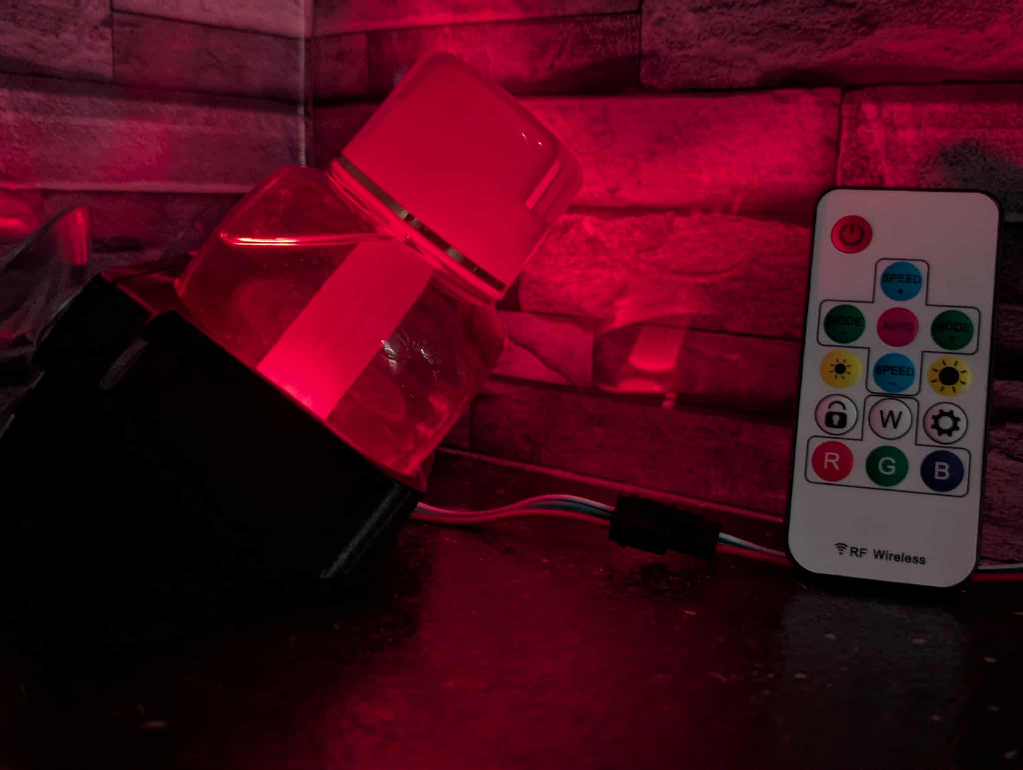 Support Poppy avec drapeau breton – Fixation ventouses & LED USB