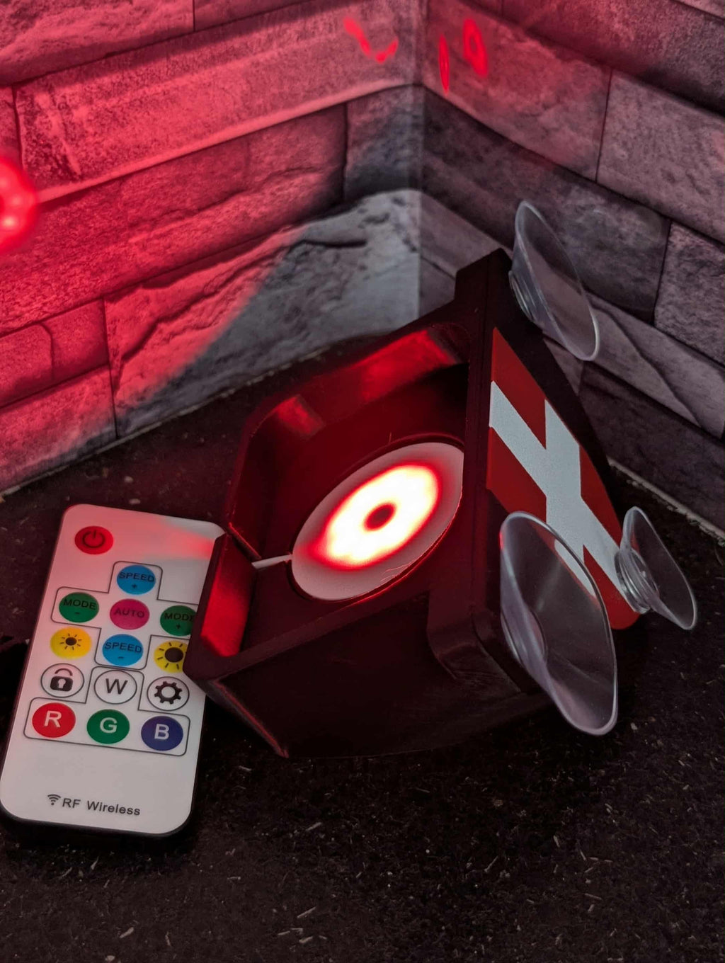 Support Poppy décoratif – Édition Drapeau de la Savoie