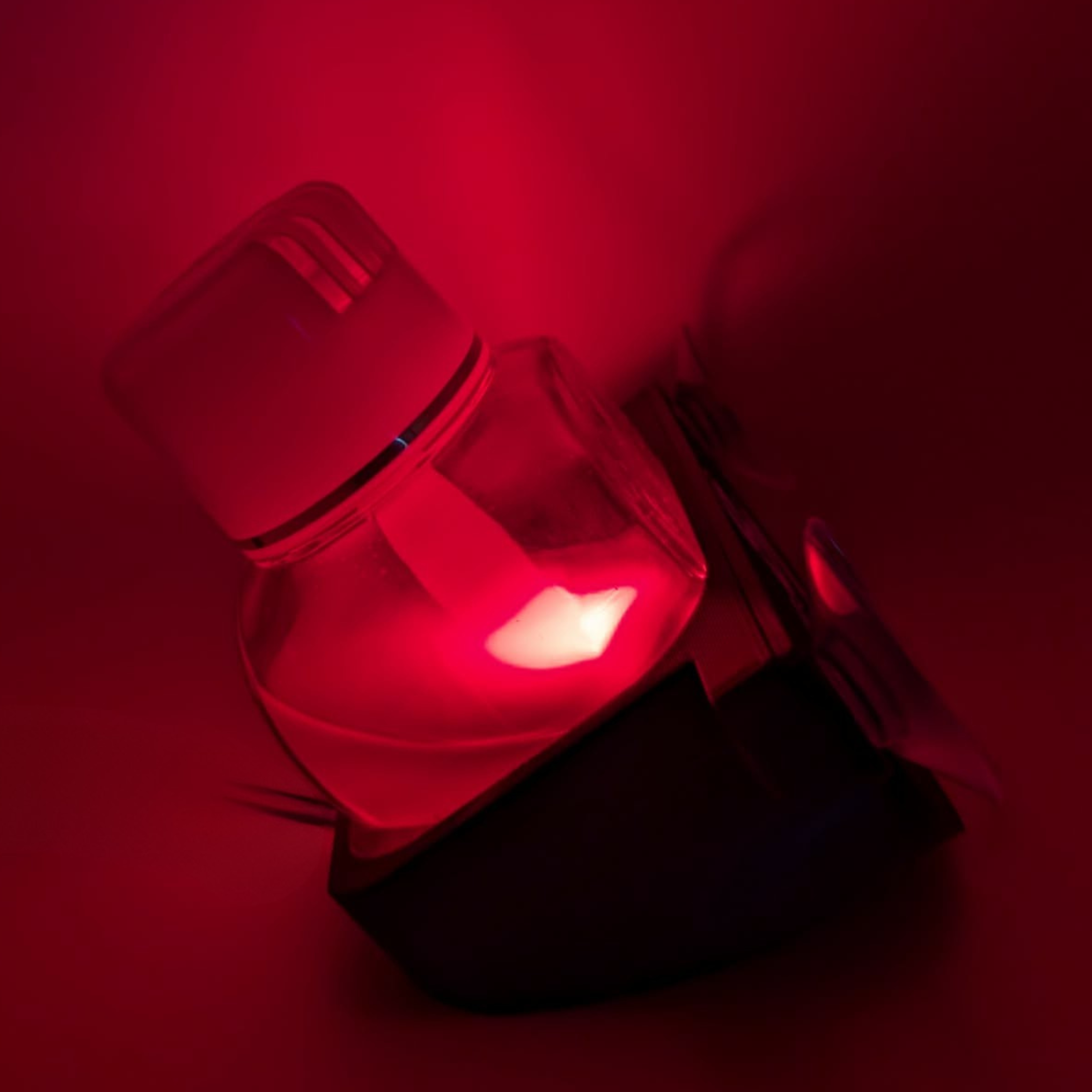 Support Poppy V8 installé pare-brise camion